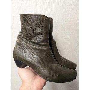 Fidji Green Leather Ankle Boots Embroidered Accent Zipper Booties Size 40